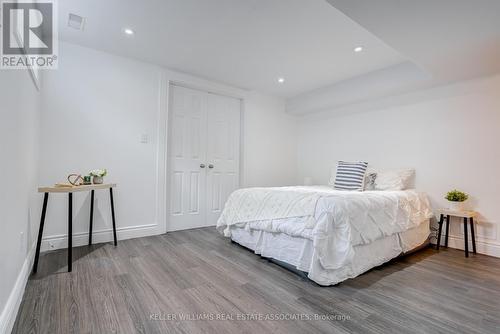 224 Fairway Road N, Kitchener, ON - Indoor Photo Showing Bedroom