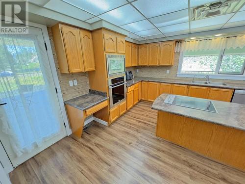 1086 Seven Mile Road, Princeton, BC - Indoor Photo Showing Kitchen