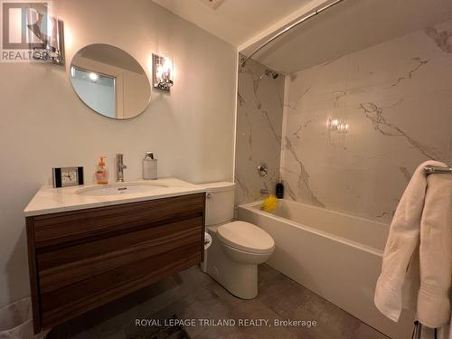 115 Windsor Crescent, London, ON - Indoor Photo Showing Bathroom