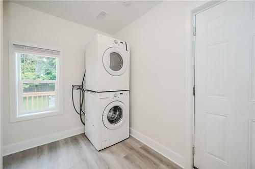 273 Britannia Avenue, Hamilton, ON - Indoor Photo Showing Laundry Room