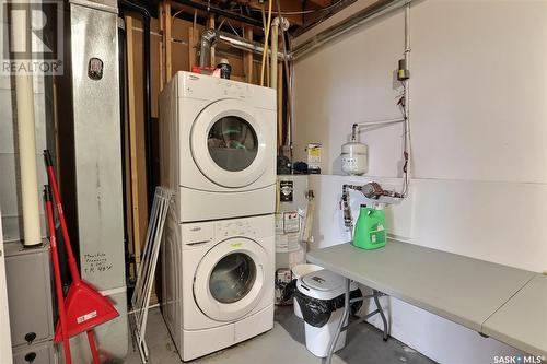 1400 1St Street E, Prince Albert, SK - Indoor Photo Showing Laundry Room