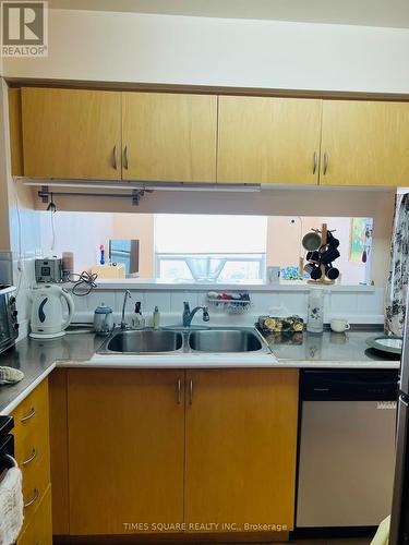 1107 - 9015 Leslie Street, Richmond Hill, ON - Indoor Photo Showing Kitchen With Double Sink