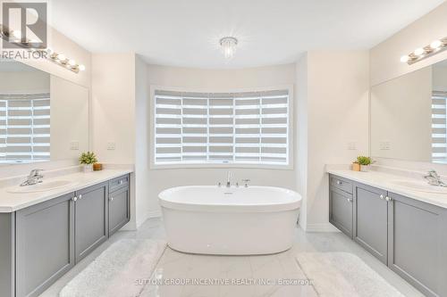 16 Samuel Crescent, Springwater (Centre Vespra), ON - Indoor Photo Showing Bathroom