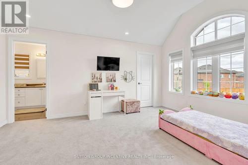 16 Samuel Crescent, Springwater (Centre Vespra), ON - Indoor Photo Showing Bedroom