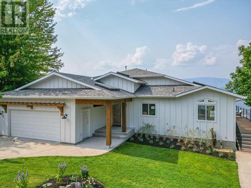 5538 Lakeshore Road, Kelowna, BC - Outdoor