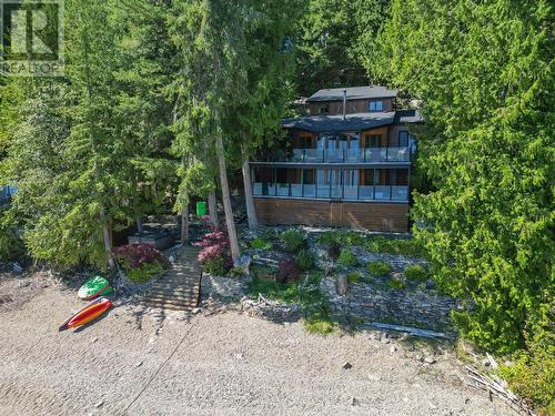 7302 Sunnybrae Canoe Point Road, Tappen, BC - Outdoor