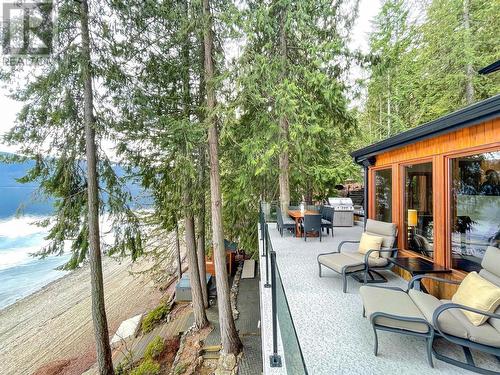 7302 Sunnybrae Canoe Point Road, Tappen, BC - Outdoor With Deck Patio Veranda