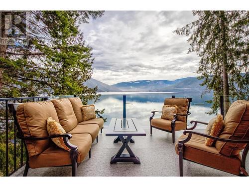 7302 Sunnybrae Canoe Point Road, Tappen, BC - Outdoor With Body Of Water With View