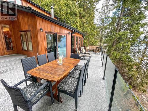 7302 Sunnybrae Canoe Point Road, Tappen, BC - Outdoor With Deck Patio Veranda With Exterior