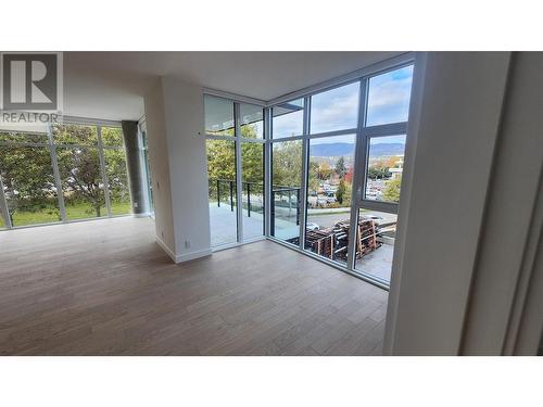 3389 Lakeshore Road Unit# N316, Kelowna, BC - Indoor Photo Showing Other Room