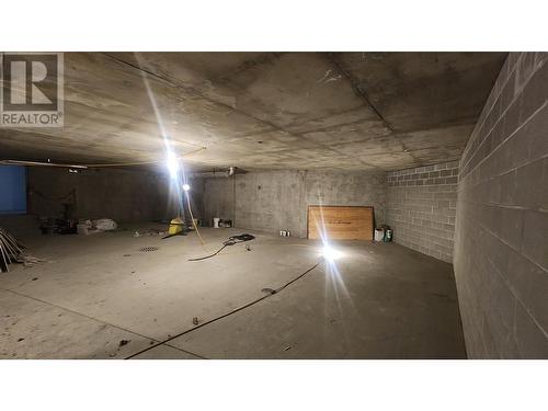 1000 sqft PRIVATE garage with EV charger - 3352 Richter Street Unit# Th1, Kelowna, BC - Indoor