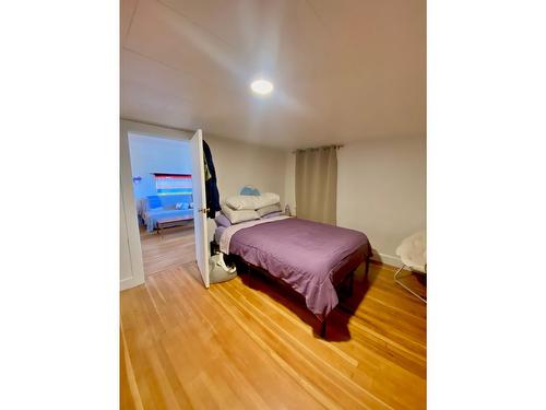 949 Milligan Avenue, Trail, BC - Indoor Photo Showing Bedroom