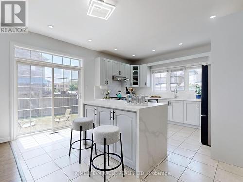 63 Sleightholme Crescent, Brampton, ON - Indoor Photo Showing Kitchen