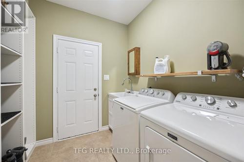 38 Charles Tilley Crescent, Clarington, ON - Indoor Photo Showing Laundry Room
