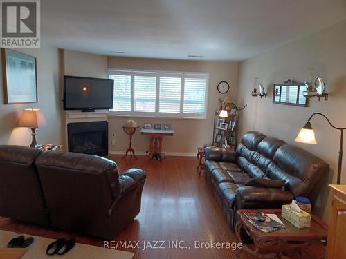 581 Digby Avenue, Oshawa, ON - Indoor Photo Showing Living Room With Fireplace