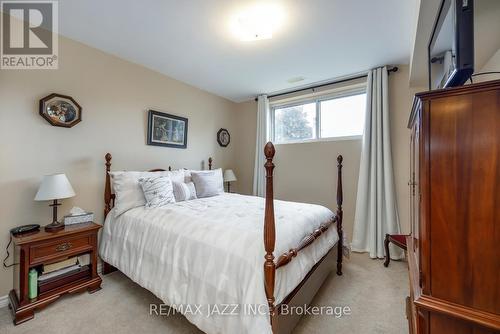 581 Digby Avenue, Oshawa, ON - Indoor Photo Showing Bedroom