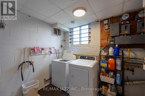 581 Digby Avenue, Oshawa, ON - Indoor Photo Showing Laundry Room