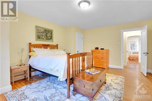 430 Hamilton Avenue S, Ottawa, ON - Indoor Photo Showing Bedroom