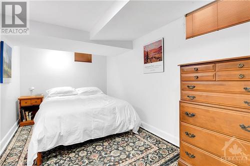 430 Hamilton Avenue S, Ottawa, ON - Indoor Photo Showing Bedroom