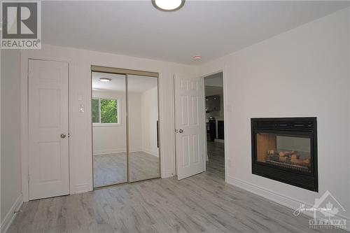 Bedroom - 39 Broadview Street, Collingwood, ON - Indoor With Fireplace