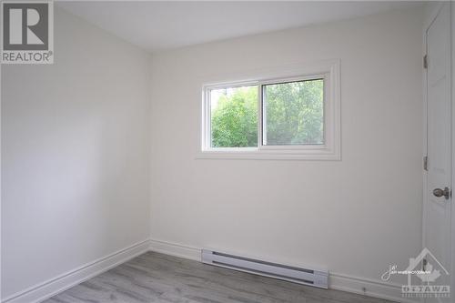 Bedroom - 39 Broadview Street, Collingwood, ON - Indoor Photo Showing Other Room