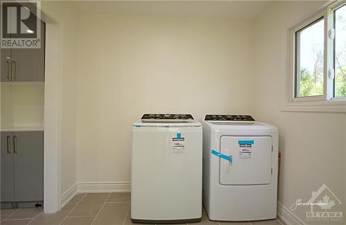 Laundry Room - 39 Broadview Street, Collingwood, ON - Indoor Photo Showing Laundry Room