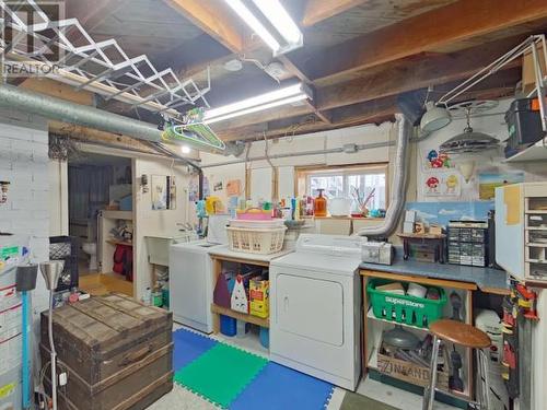 6165 Lois Street, Powell River, BC - Indoor Photo Showing Laundry Room