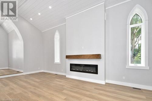 57 Crawford Street, Chatsworth, ON - Indoor With Fireplace