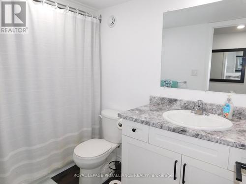 Unit A - 12 Lehtinen Crescent, Belleville, ON - Indoor Photo Showing Bathroom