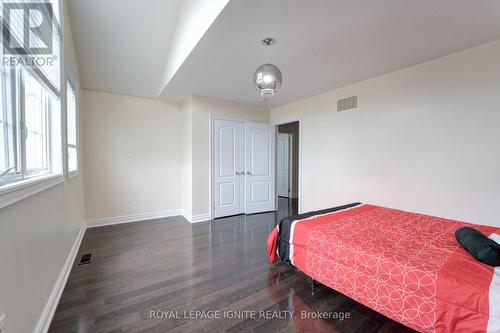 1418 Gord Vinson Avenue, Clarington, ON - Indoor Photo Showing Bedroom