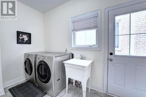 1418 Gord Vinson Avenue, Clarington, ON - Indoor Photo Showing Laundry Room