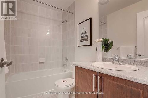 275 Bloomington Road W, Richmond Hill, ON - Indoor Photo Showing Bathroom