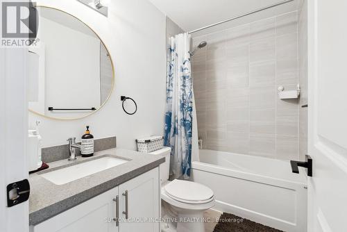 1495 Purchase Place, Innisfil, ON - Indoor Photo Showing Bathroom