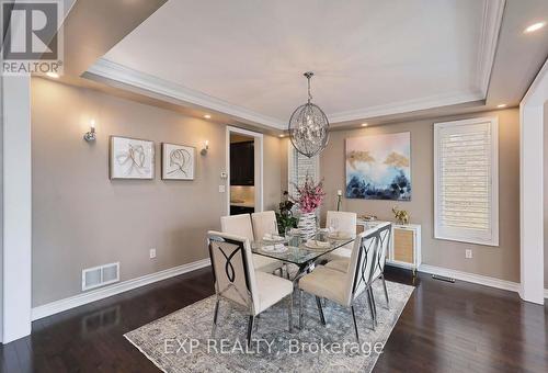 16 Chilliwack Grove, Brampton, ON - Indoor Photo Showing Dining Room