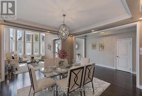 16 Chilliwack Grove, Brampton, ON - Indoor Photo Showing Dining Room