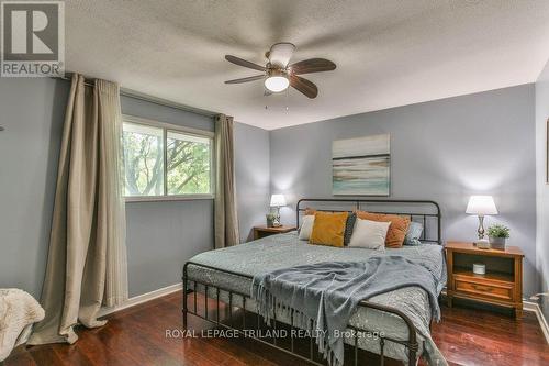 43 Monsarrat Crescent, London, ON - Indoor Photo Showing Bedroom