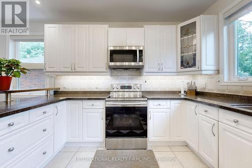 12 Kenton Drive, Toronto (Newtonbrook West), ON - Indoor Photo Showing Kitchen