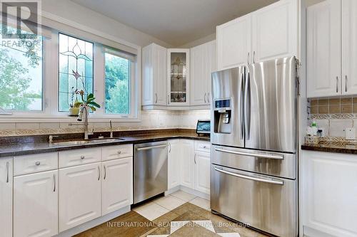 12 Kenton Drive, Toronto (Newtonbrook West), ON - Indoor Photo Showing Kitchen