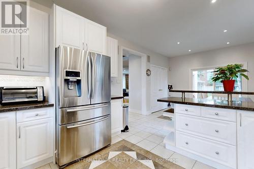 12 Kenton Drive, Toronto (Newtonbrook West), ON - Indoor Photo Showing Kitchen