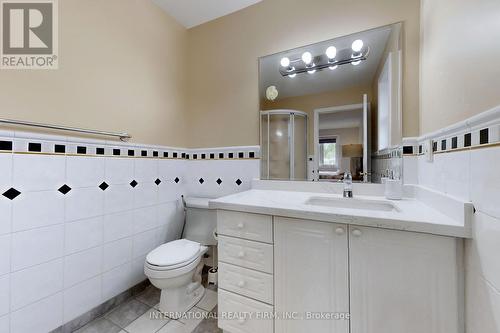 12 Kenton Drive, Toronto (Newtonbrook West), ON - Indoor Photo Showing Bathroom