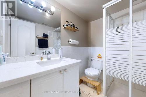 12 Kenton Drive, Toronto (Newtonbrook West), ON - Indoor Photo Showing Bathroom