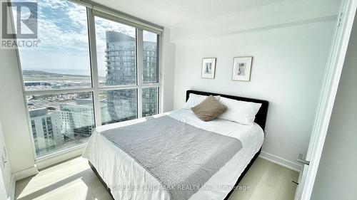 2706 - 75 Queens Wharf Road, Toronto (Waterfront Communities), ON - Indoor Photo Showing Bedroom