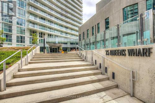 2706 - 75 Queens Wharf Road, Toronto (Waterfront Communities), ON - Outdoor