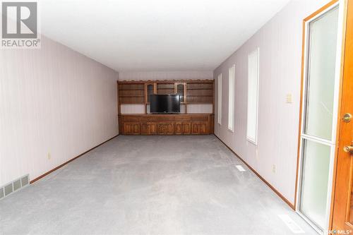 301 8Th Street E, Wynyard, SK - Indoor Photo Showing Other Room