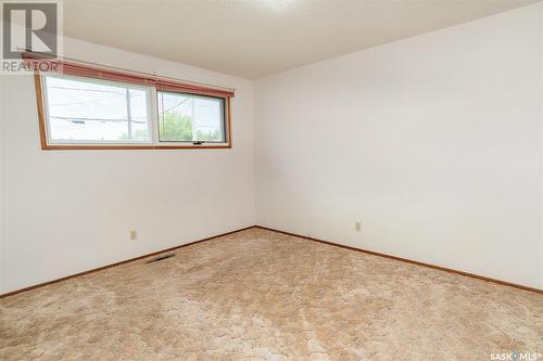 301 8Th Street E, Wynyard, SK - Indoor Photo Showing Other Room