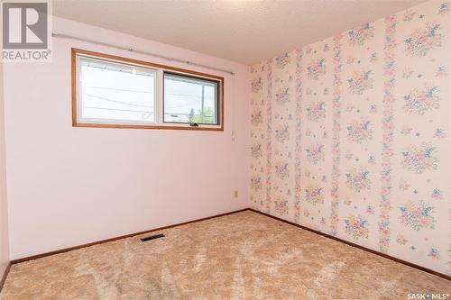 301 8Th Street E, Wynyard, SK - Indoor Photo Showing Other Room