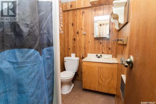 301 8Th Street E, Wynyard, SK - Indoor Photo Showing Bathroom