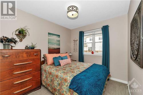 315 Southcrest Private, Ottawa, ON - Indoor Photo Showing Bedroom