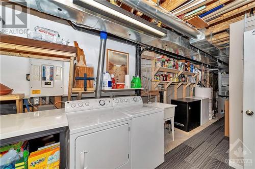 315 Southcrest Private, Ottawa, ON - Indoor Photo Showing Laundry Room