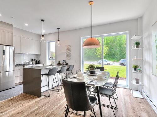 Dining room - 109-3025 Av. Des Gouverneurs, Laval (Duvernay), QC - Indoor